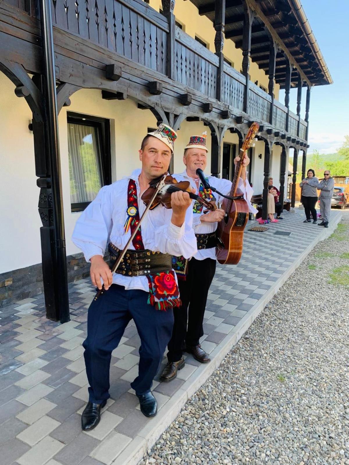 Pensiunea Suci Botiza Exteriér fotografie