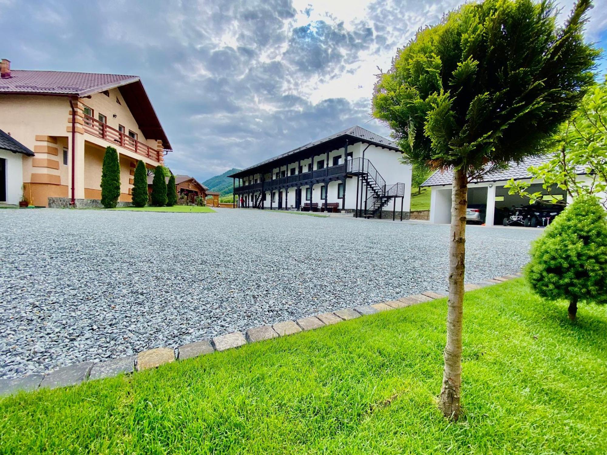 Pensiunea Suci Botiza Exteriér fotografie